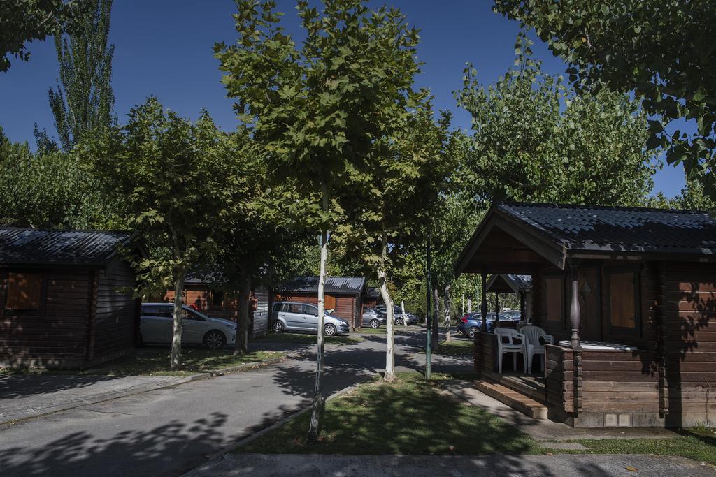 Camping & Bungalows Ligueerre De Cinca Екстериор снимка
