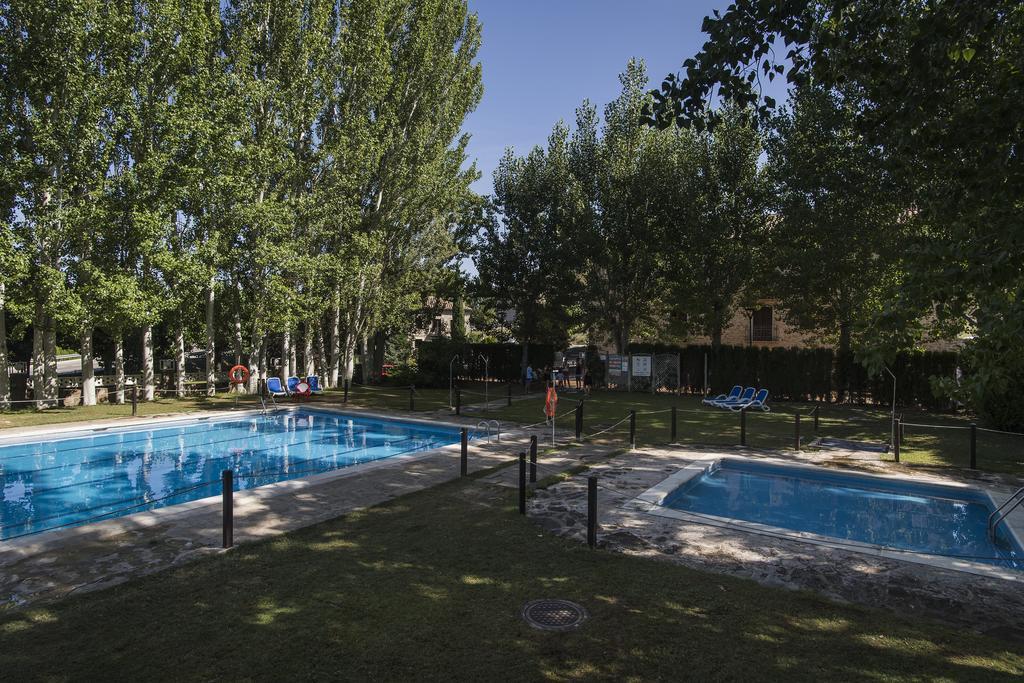 Camping & Bungalows Ligueerre De Cinca Екстериор снимка